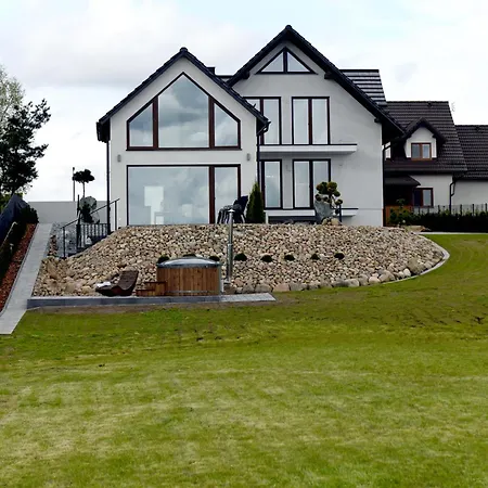 Janetta Nad Jeziorem Apartamento Stężyca