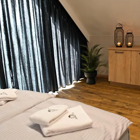 Janetta Nad Jeziorem