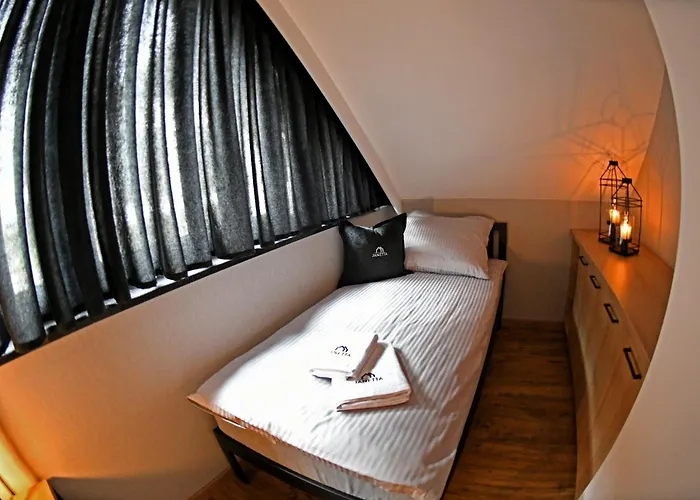 Janetta Nad Jeziorem * Stężyca