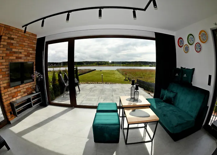 Janetta Nad Jeziorem Stężyca