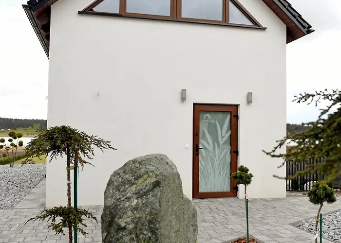 Janetta Nad Jeziorem