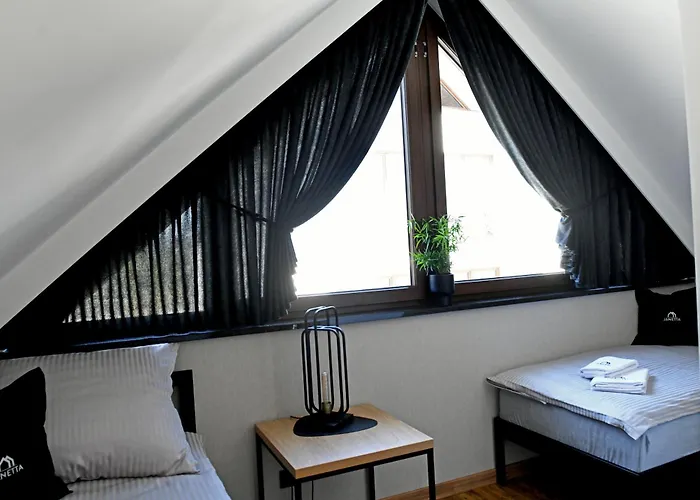 Janetta Nad Jeziorem Stężyca